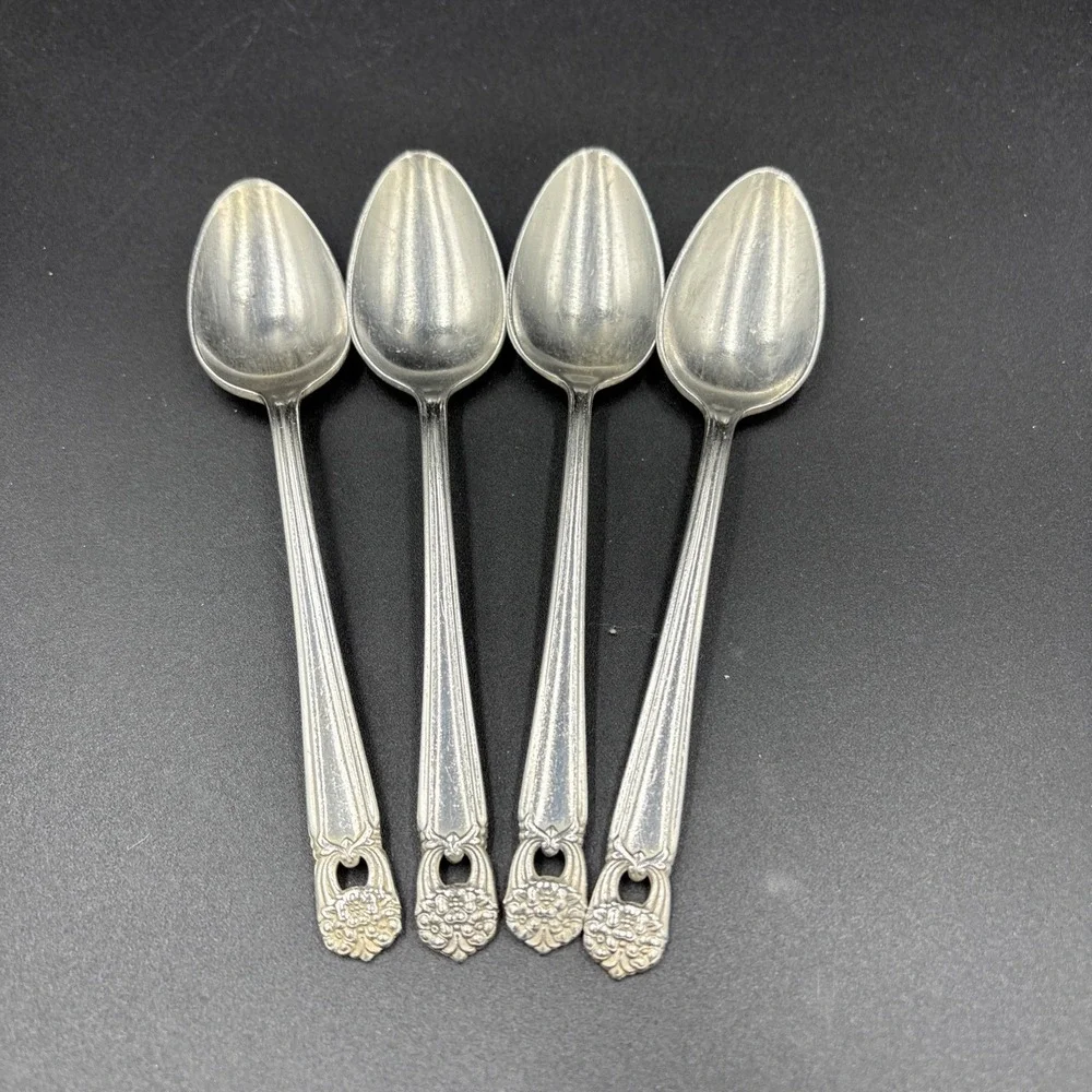 Set of 4 Eternally Yours teaspoons Rogers International Silverplate 6 1/8